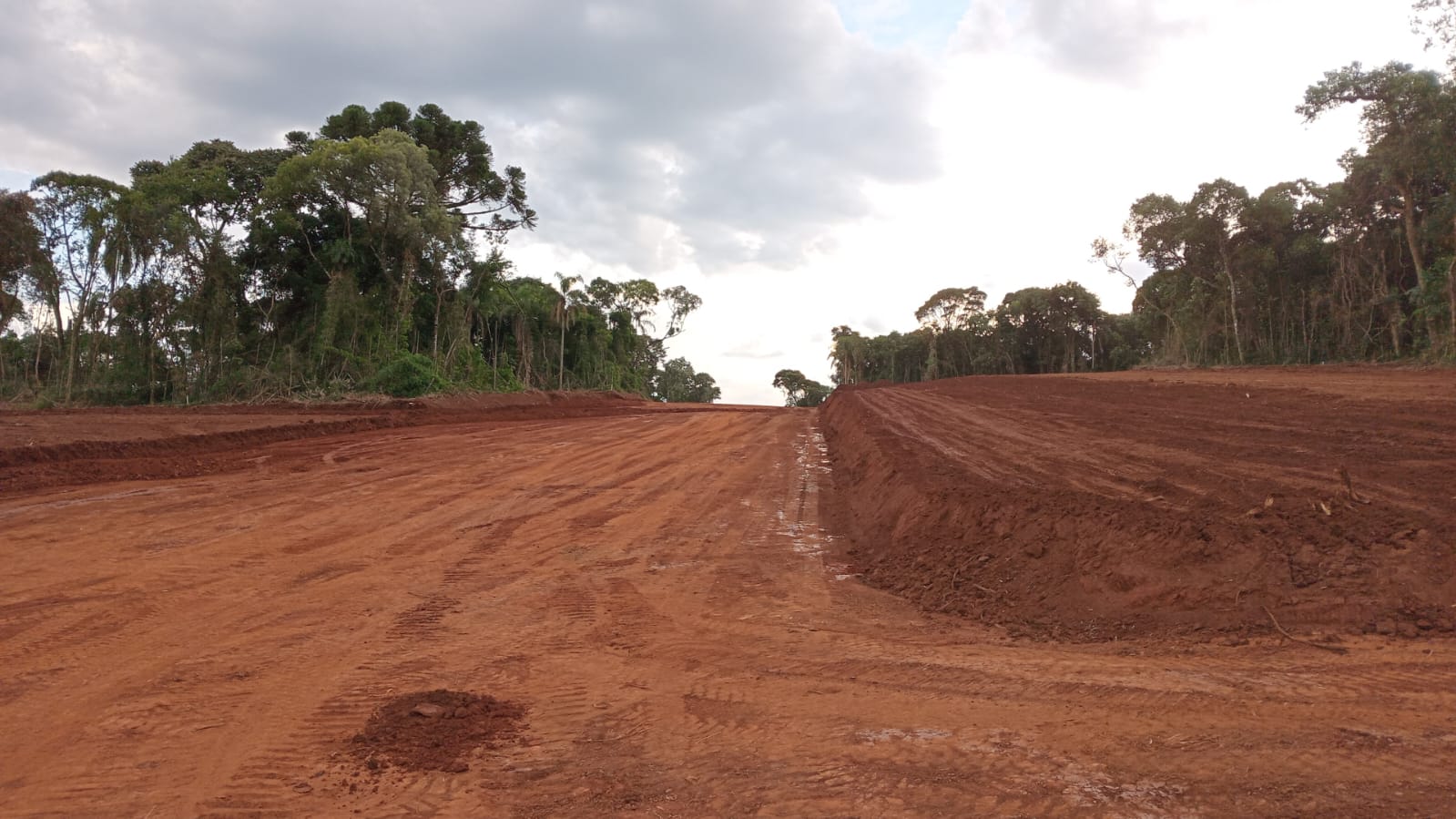 Terraplanagem - foto 13
