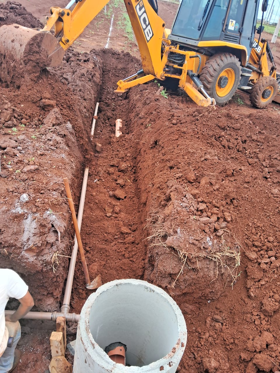 Rede de Esgoto e Água Potável - foto 28