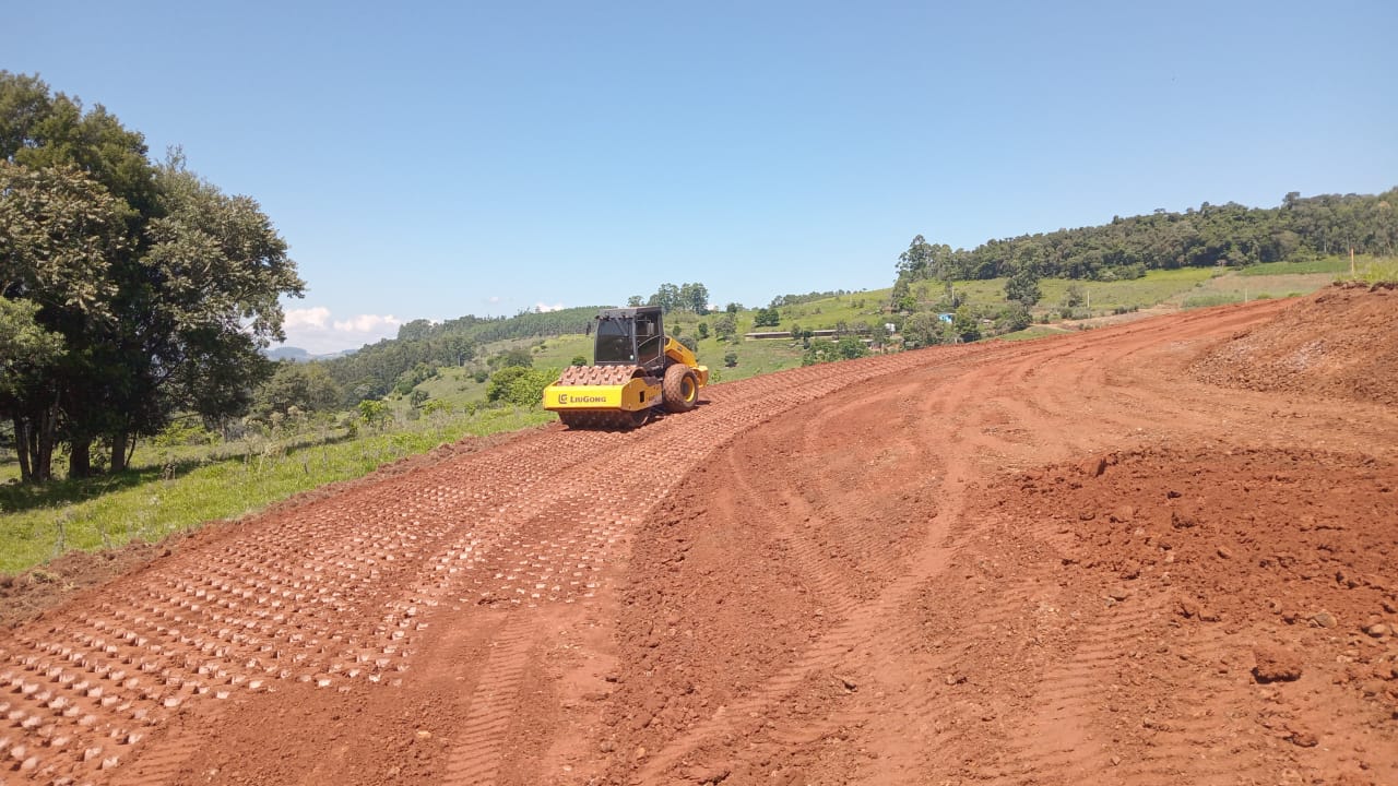 Terraplanagem - foto 4